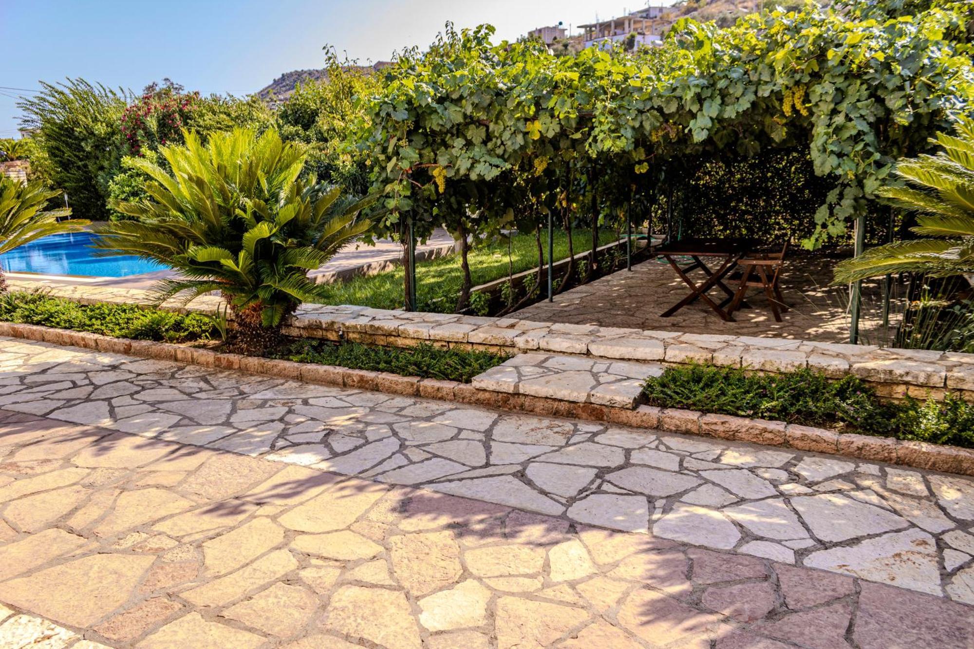 Villa La Quiete - Adults Only Cuke Exterior photo